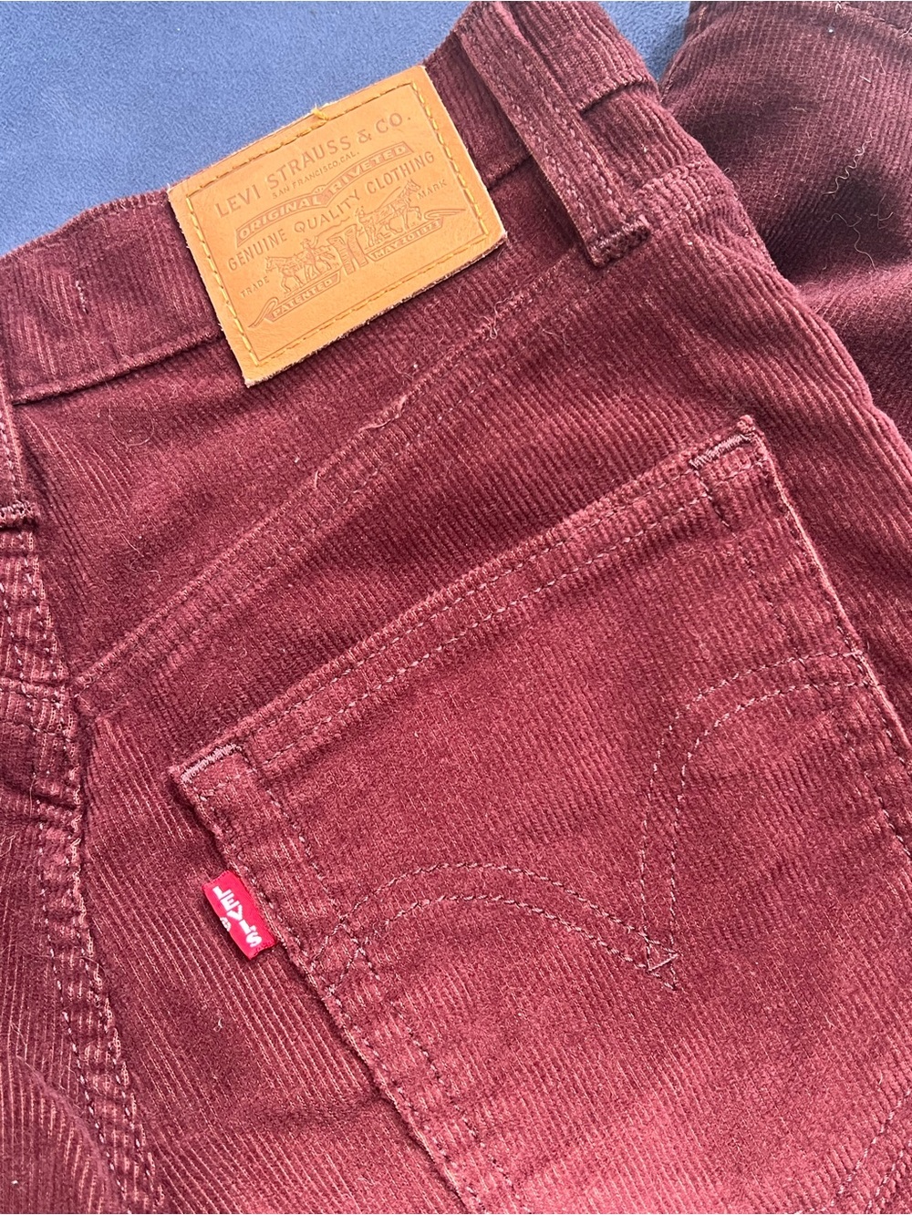 Levi’s Ribcage Jeans - Picture 3 of 5